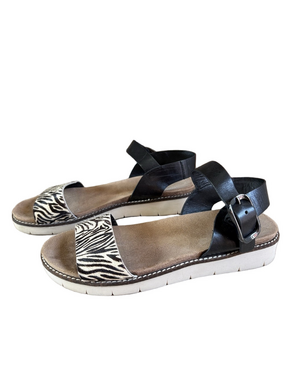 Diba t sz 10 black leather and animal print cow hair sandals